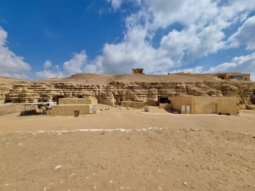 Bastet ou Bast Temple Bubasteion de Saqqarah